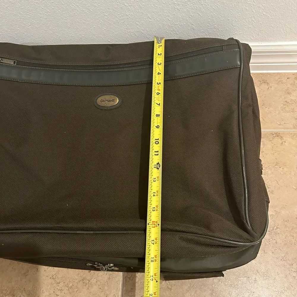 Vtg Geonardi Dark Green CANVAS Fold Out Carrier GARMENT BAG SUITCASE 44”x24”